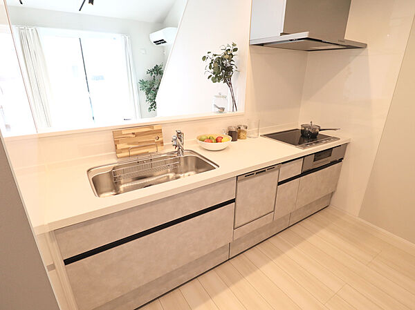 KOYO ARCHITECTSの住宅イベント「【販売中】~白を基調としたスタイリッシュな平屋~西の土居平屋モデルハウス」の開催場所西の土居平屋モデルハウスの画像4
