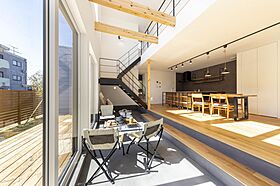 株式会社さくら 富山店高岡市東上関モデルハウス|ウッドデッキ×広々土間×外部収納 野遊びできる家の画像3