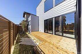 株式会社さくら 富山店高岡市東上関モデルハウス|ウッドデッキ×広々土間×外部収納 野遊びできる家の画像4