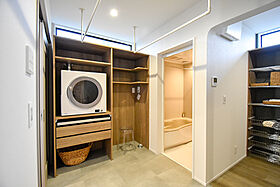 株式会社 カクニシビルダーまちかどモデルハウス駒生町展示場の画像5