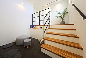 株式会社アントール【金沢市】多世帯でもほどよい距離感で暮らせる!3階建て4世代モデルハウスの画像5