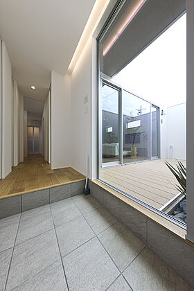 高橋開発株式会社シュッとした家 with ロジアの画像7