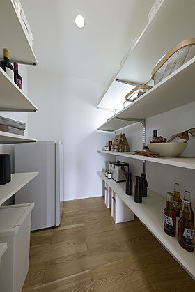 高橋開発株式会社シュッとした家 with ロジアの画像9